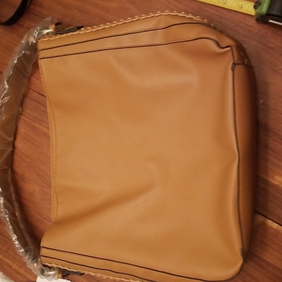 Just Fab vegan tan hobo NWT - Picture 10 of 15